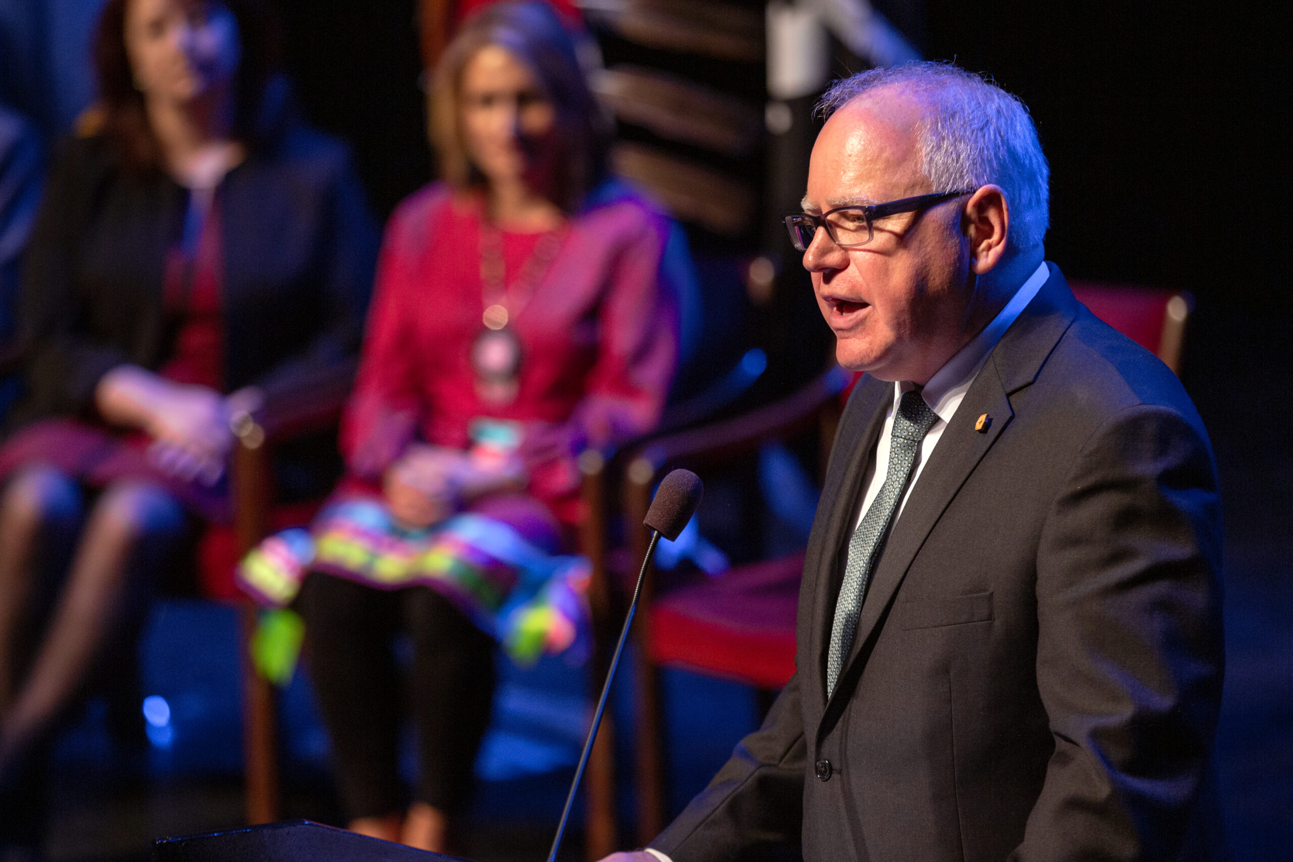 BREKEND: Kamala Harris kiest Tim Walz als VP-kandidaat
