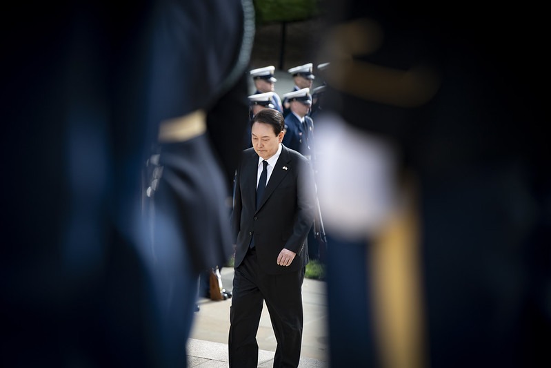 President Zuid-Korea overleeft impeachment